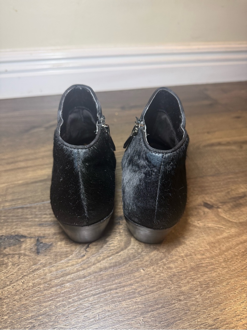 Sam Edelman Black Dyed Cow Fur Ankle Zip Booties Leather Size US 6M - Picture 6 of 11